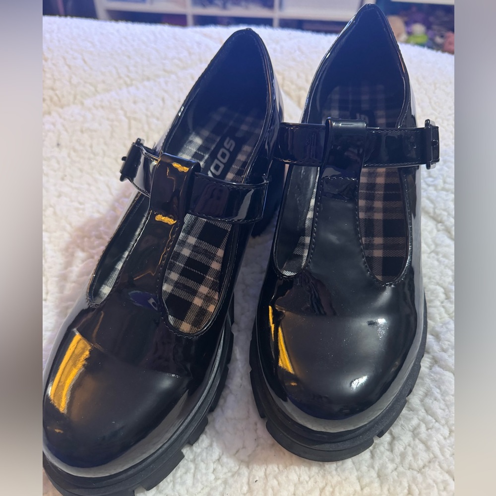 Mary Jane Shoes